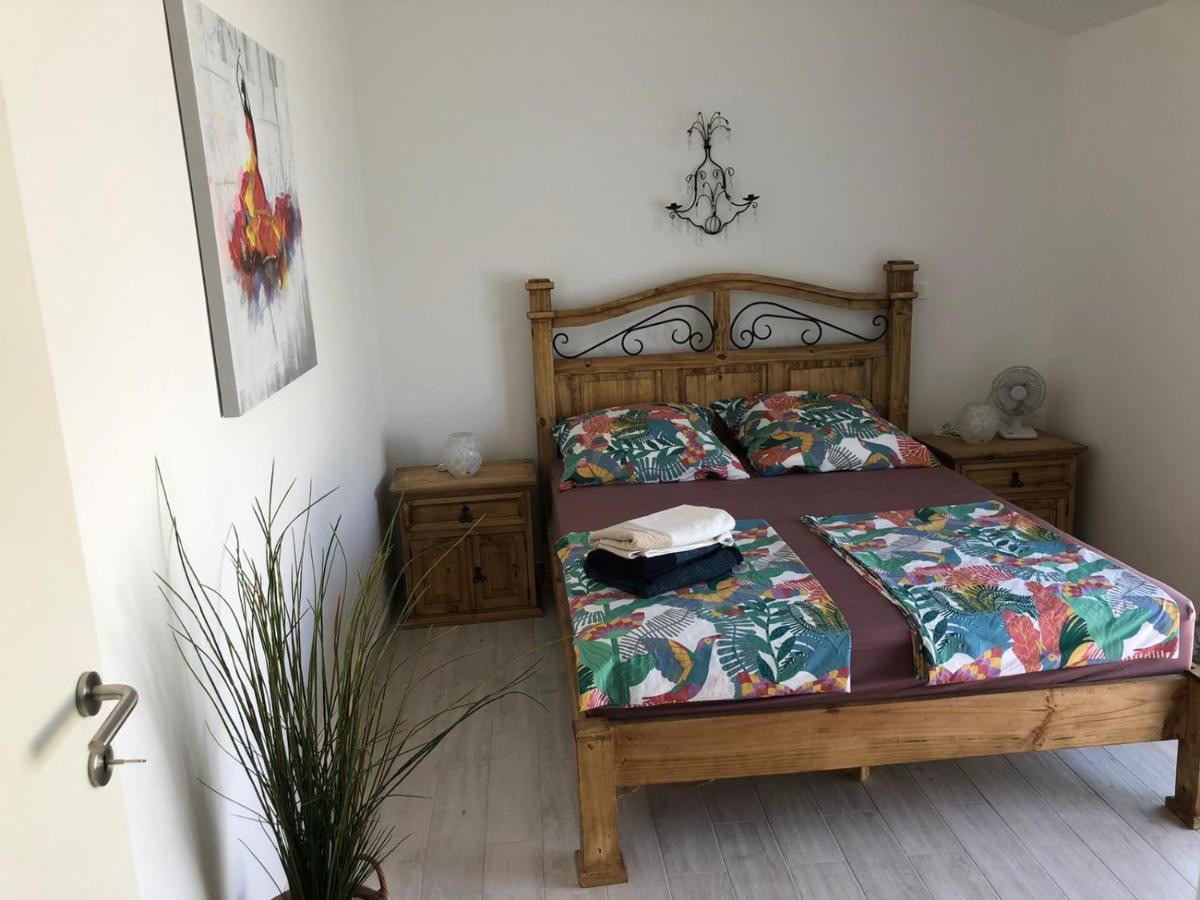 Ražanac Priscilla Apartment מראה חיצוני תמונה
